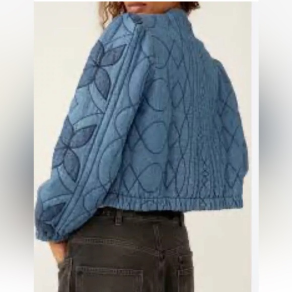Free People Quinn Quilted Jacket Crop Boxy Star Appliqué Indigo Denim - Picture 2 of 5